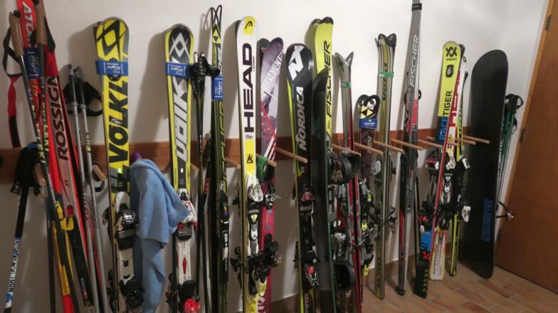 Allgäuer Bergblick mit Skikeller