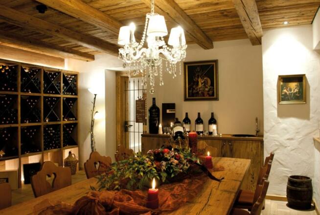 Weinkeller mit erlesenen Sorten