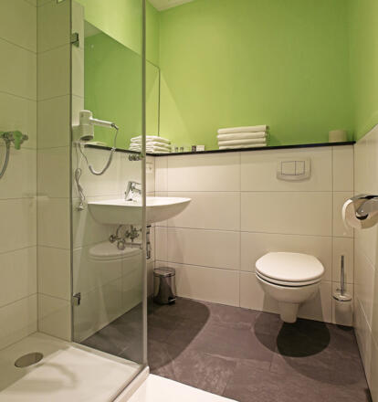 Montage Hotel Business &amp; City Badezimmer