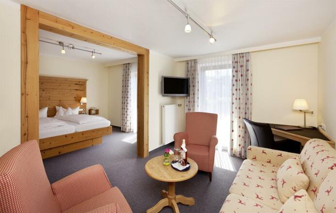 Zimmer zur Bergseite