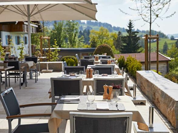 27_terrasse_4-sterne_hotel_birkenhof_oberstaufen_a
