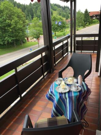 Gemütliches Verweilen auf dem gr. Balkon