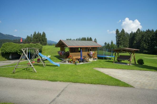 Gartenhaus mit Grillmöglichkeit