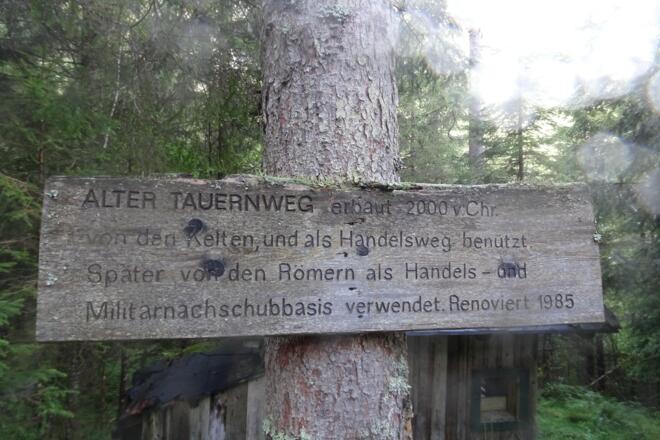 Alter Tauernweg zu den Wasserfällen