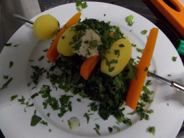 attraktiv angerichtete Schrothkurmahlzeiten