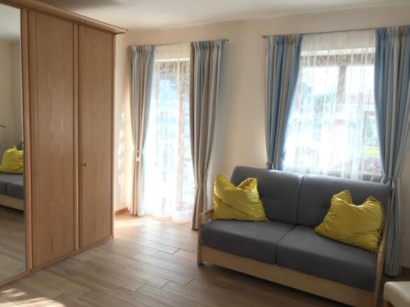 zus. Schlafsofa im Schlafzimmer