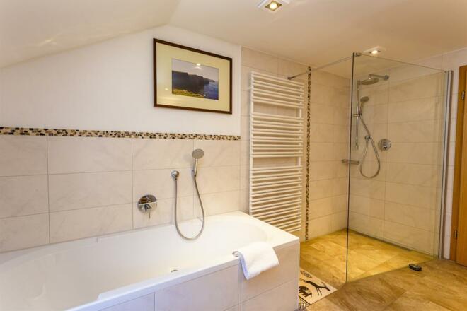 Bad im Familienzimmer