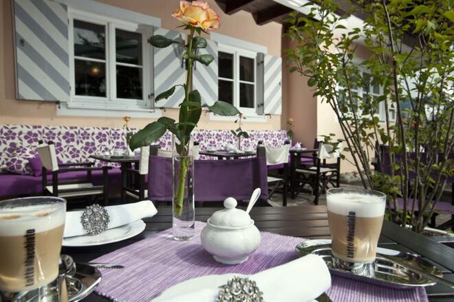 Terrasse Frühstück