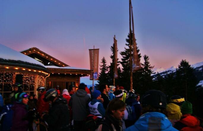 Zwischenzeit bei Nacht