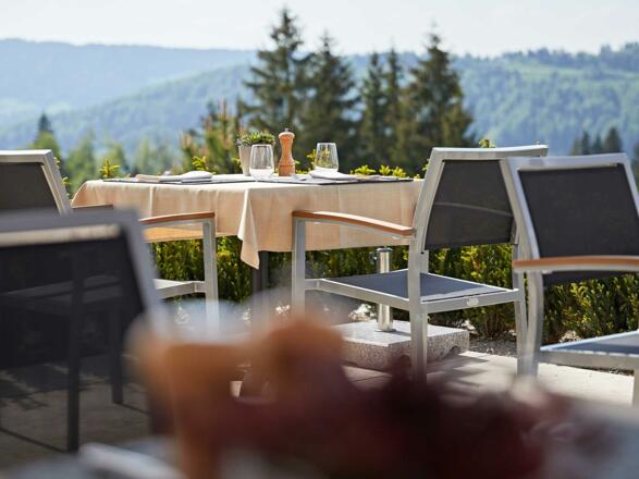 25_terrasse_4-sterne_hotel_birkenhof_oberstaufen_a
