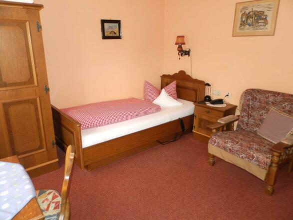 Einzelzimmer mit Balkon