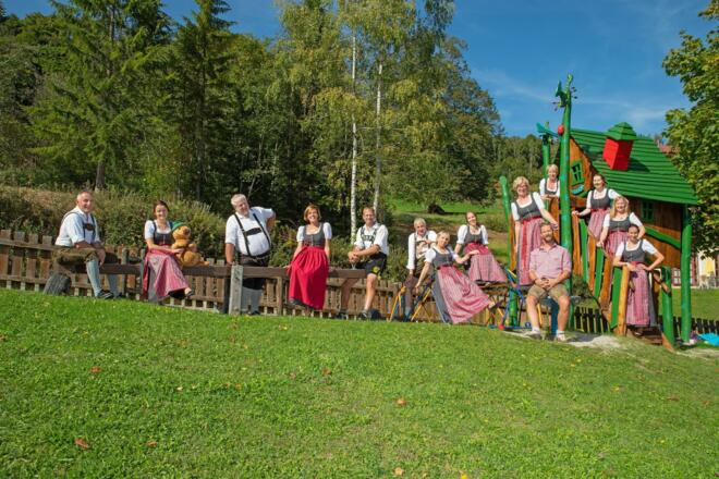 Team MONDI RESORT OBERSTAUFEN