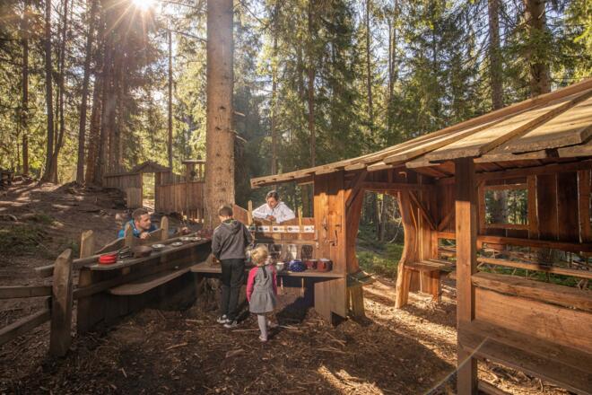 Spiele im Wald Juppi Zauberwald Reith i.A.