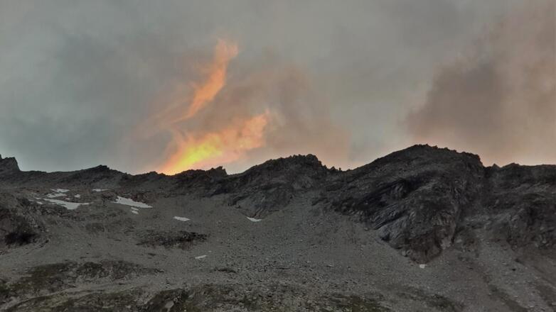 Alpenglühen ( Friesenberghaus)