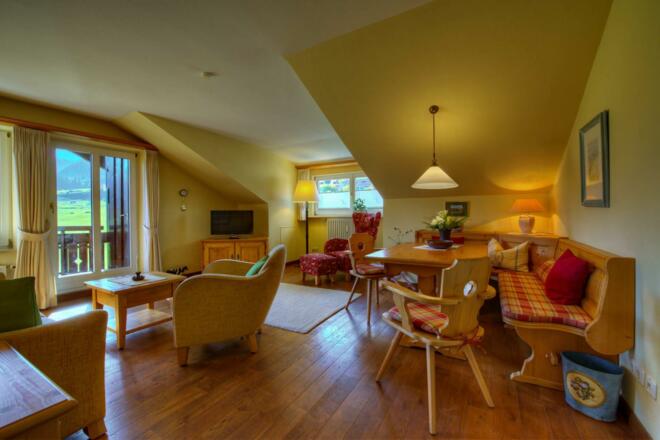 Im_Dorf_19_02_JMW_web_1920