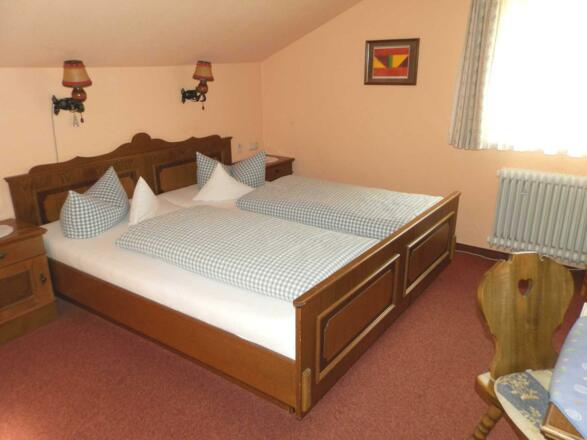 Gemütliches Doppelzimmer ohne Balkon