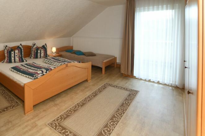 Schlafzimmer für bis zu 3 Personen