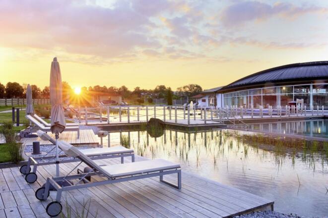 Sonnenuntergang am Schwanensee