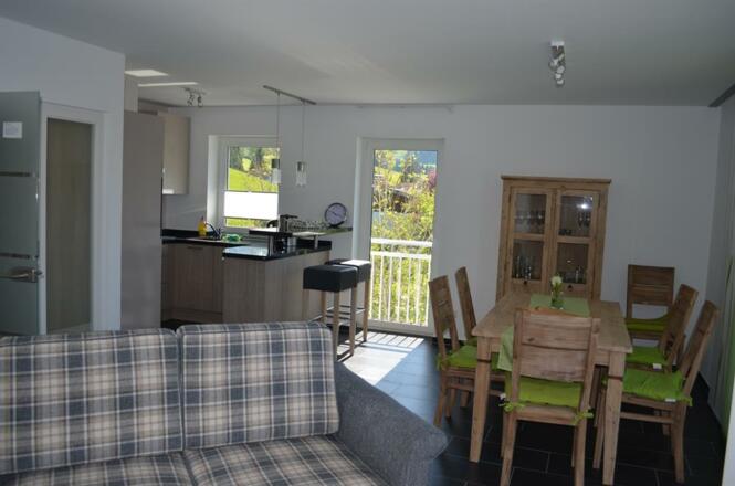 4**** Sterne FeWo Edelweiß / Küche u Eßbereich