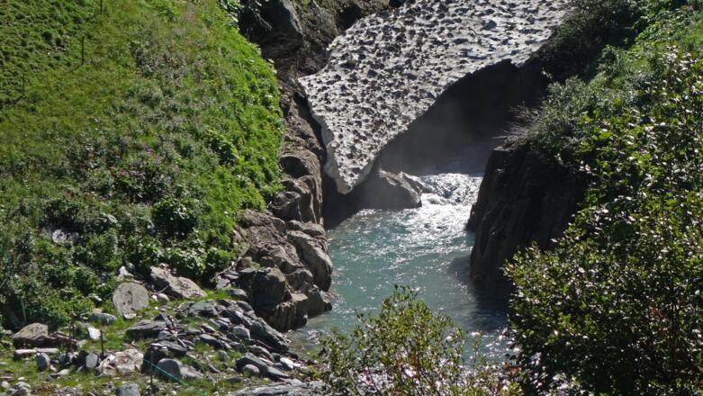 Pfitscher Bach (Schneereste)