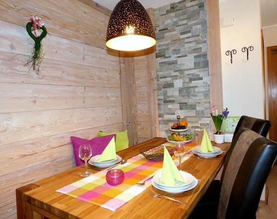 Unser neuer urgemütlicher EssplatzCalet