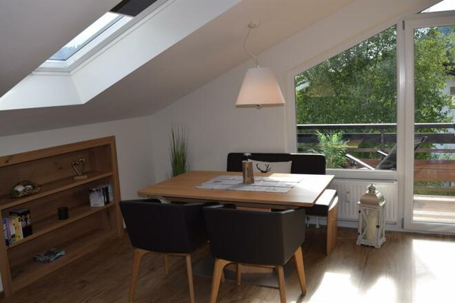 gemütliche Essgruppe