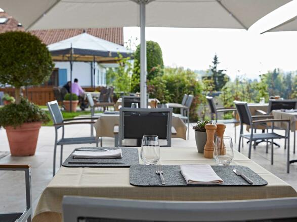 20_terrasse_4-sterne_hotel_birkenhof_oberstaufen_a