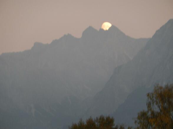 Aufgang Vollmond über Nebelhorn