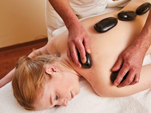 massage_3_birkenhof_hotel_wellness_4_sterne_oberst