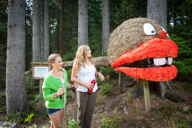 Heuwurm LuAn am Heufigurenweg
