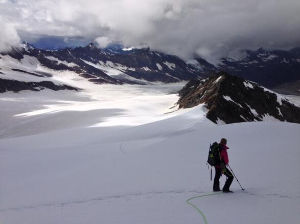 Aufstieg zur Hochwilde, im Bild: Gurgler Ferner und Annakogel
