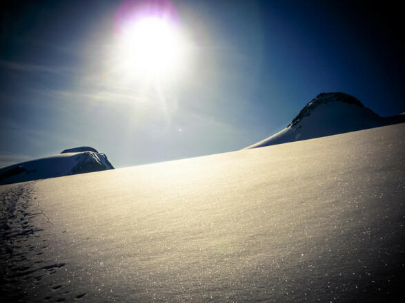 Wilder Pfaff und Zuckerhütl kommen ins Bild