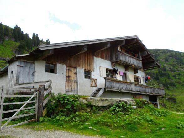 Steinbergalm Vorderansicht