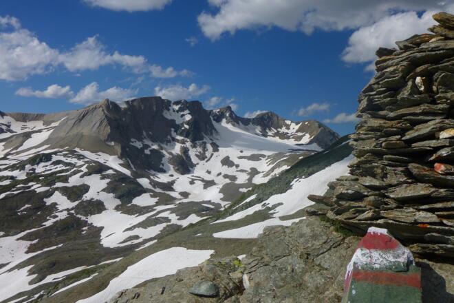 Blick von der Dürrenfeldscharte zum Großen Muntanitz