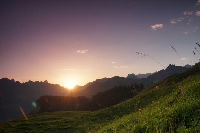 Sonnenaufgang auf der Alpe