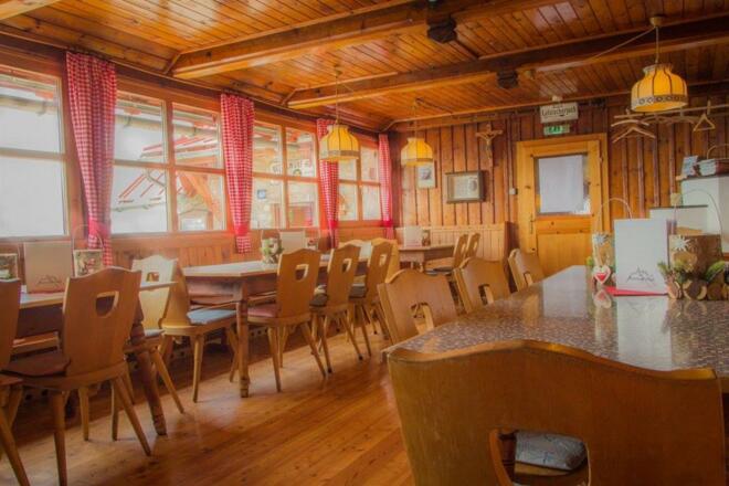 Stube Bettelwurfhütte Tirol