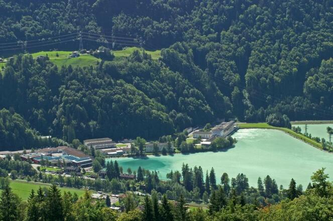 Rodund-Ausgleichsbecken mit den Rodundkraftwerken I und II
