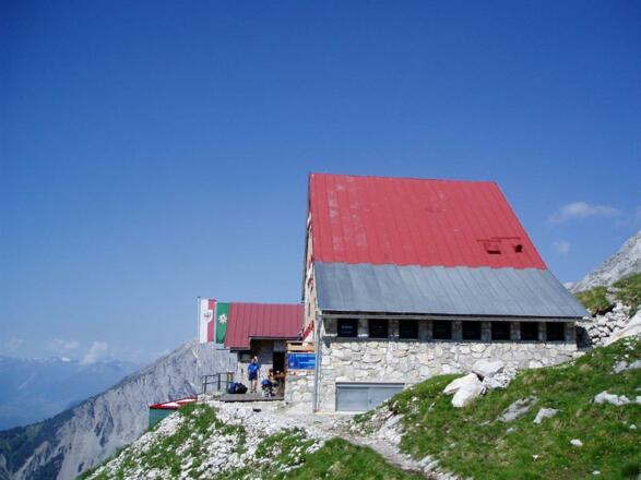 Bettelwurfhütte, Außenansicht