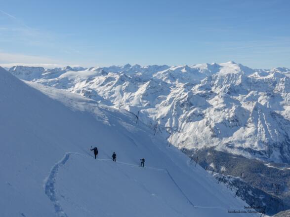 im freien Gelände am Top of Salzburg vorbei