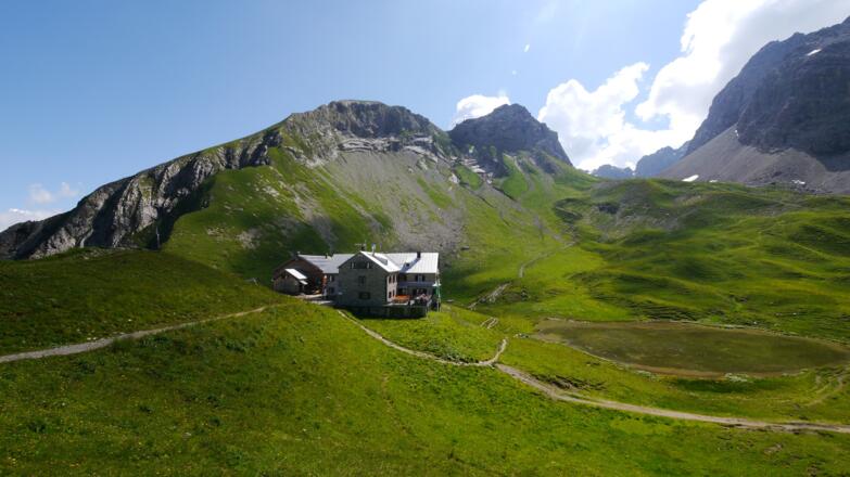 Rappenseehütte in herrlicher Lage