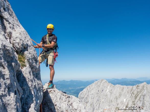die letzten Klettermeter am Kopftörlgrat vor der Ellmauer Halt