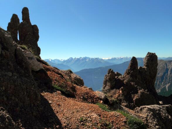 Beeindruckende Felsformationen an den Geisterpyramiden