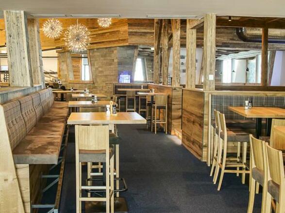 Gemütlicher SB-Essbereich