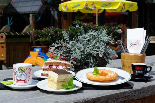 Unser Almschmankerl - hausgemachte Kuchen und Torten