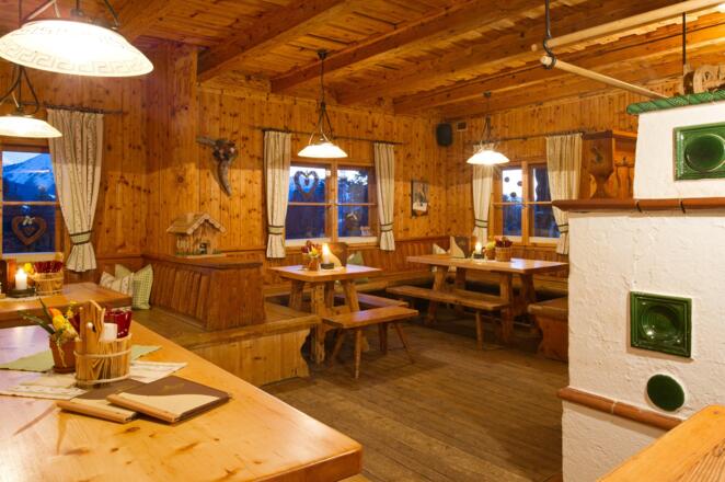 Bürgerbergalm Innen