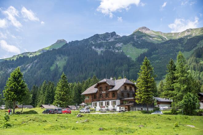 Blick auf das Alpengasthof Gamperdona