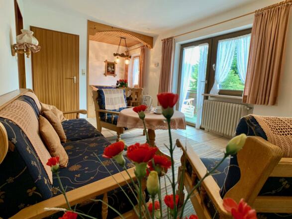 Wohnzimmer-Fewo-Sonnenkopf2