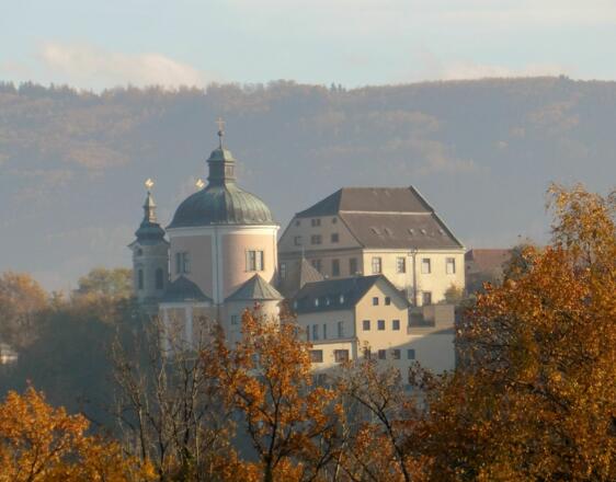 Ausblick auf die Wallfahrtskirche Christkindl