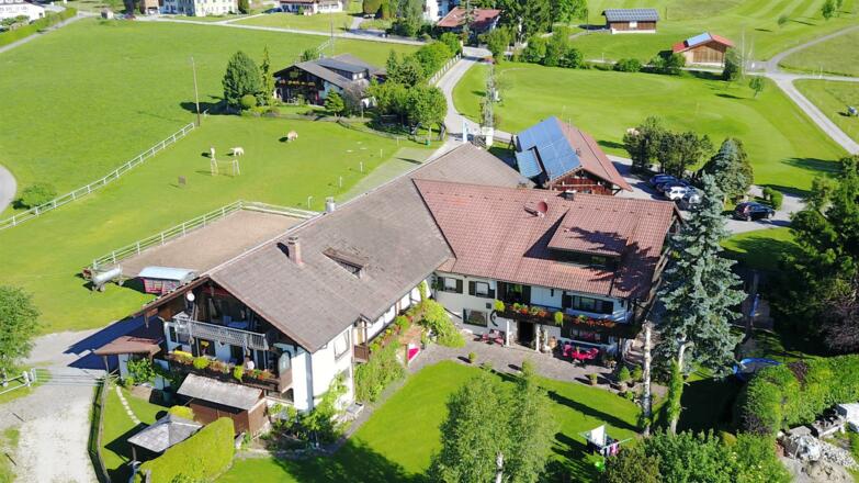 Galerie Alpenseehof Luftaufnahme