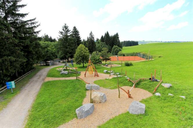 Abenteuerspielplatz, Bild 1